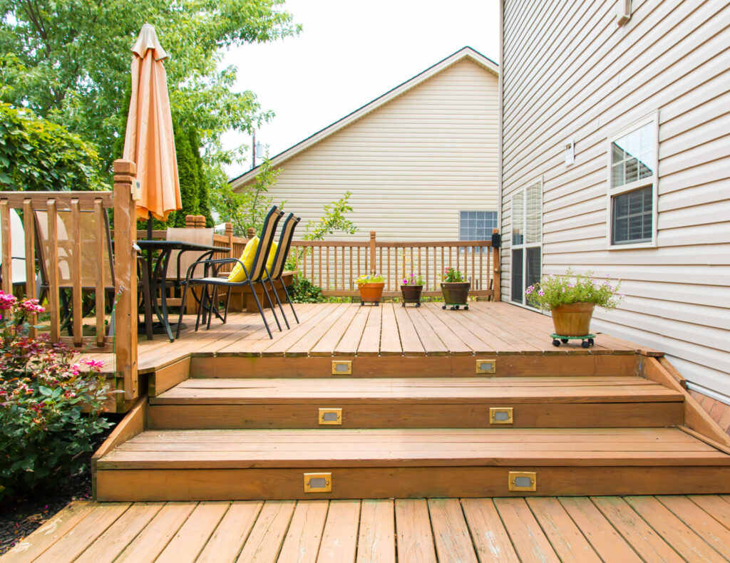 Well maintained and stained deck
