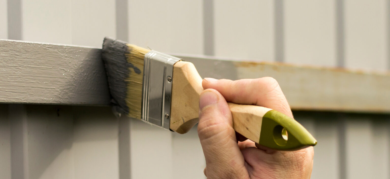 Fence Painting or Staining New Zealand Deck&Fence Pro