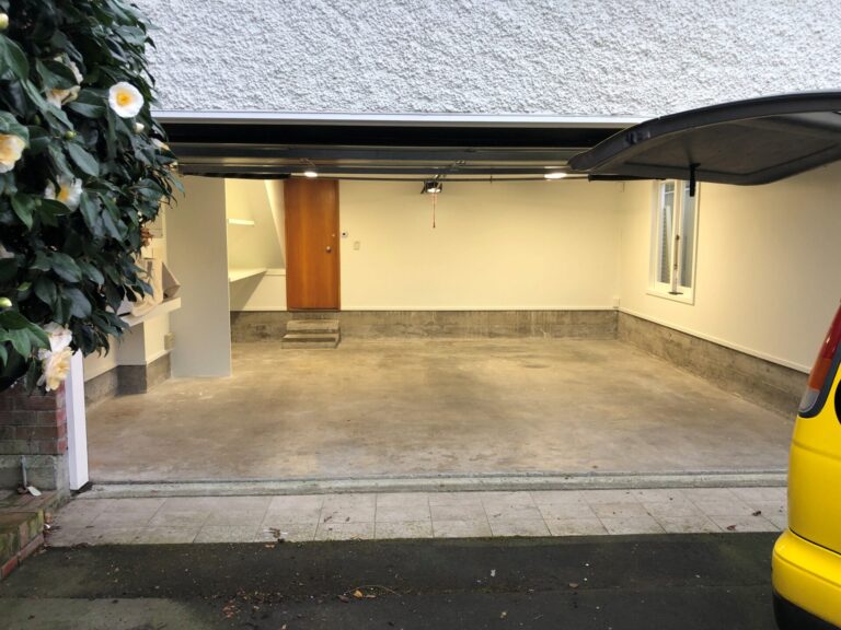 Garage no carpet