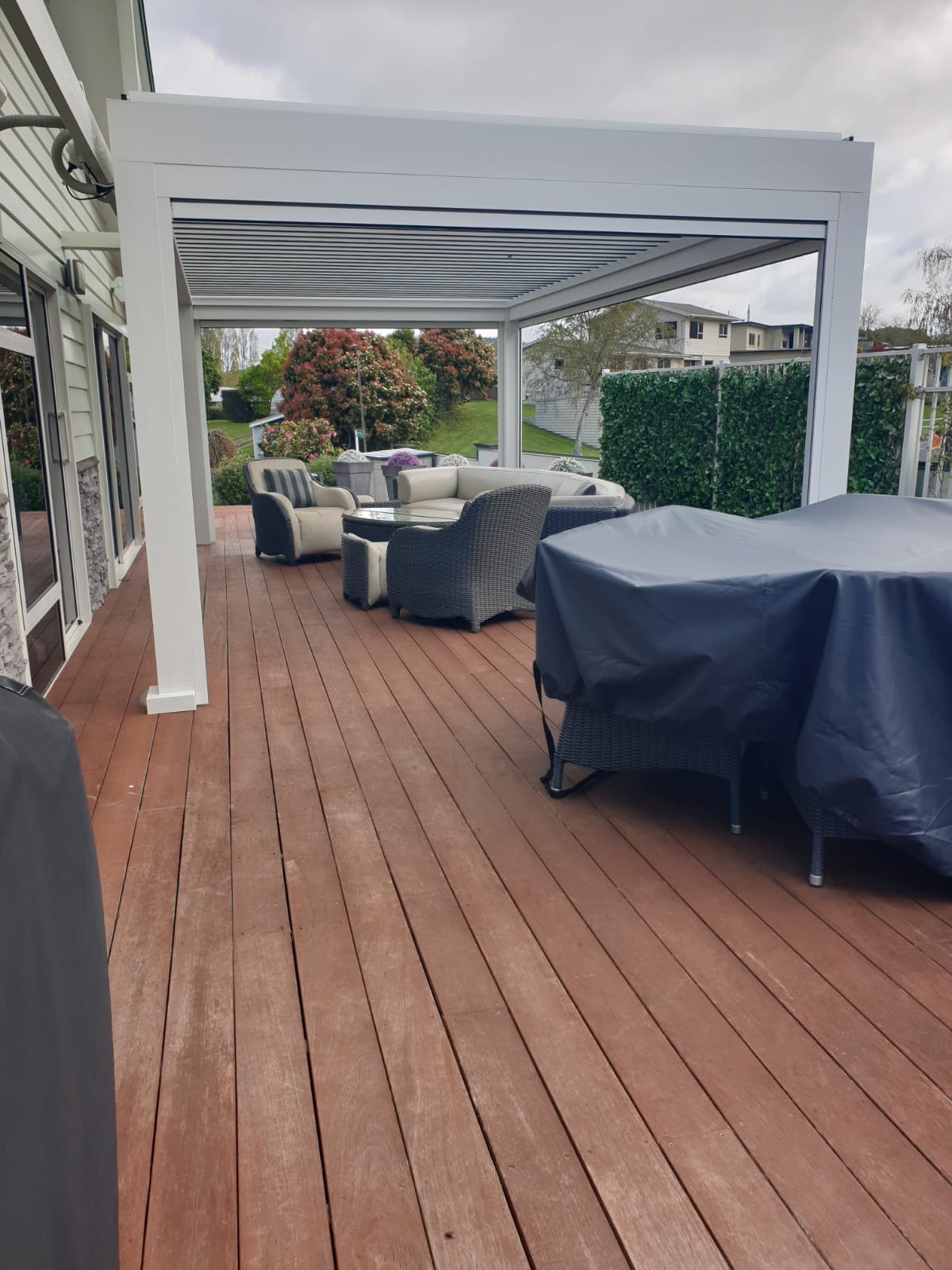 Louvred Pergola Taupo 4